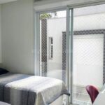 Apartamento Riviera de São Lourenço: visão incrível à beira-mar